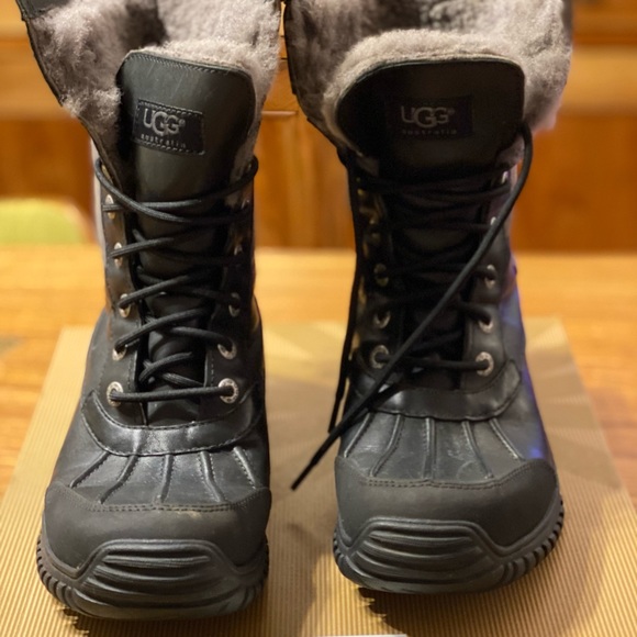UGG boots - Picture 2 of 16